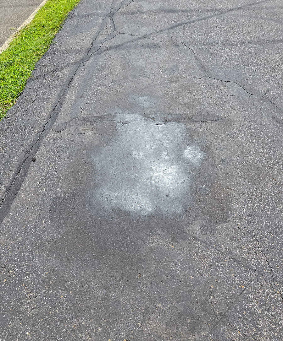 oil-spot-driveway’