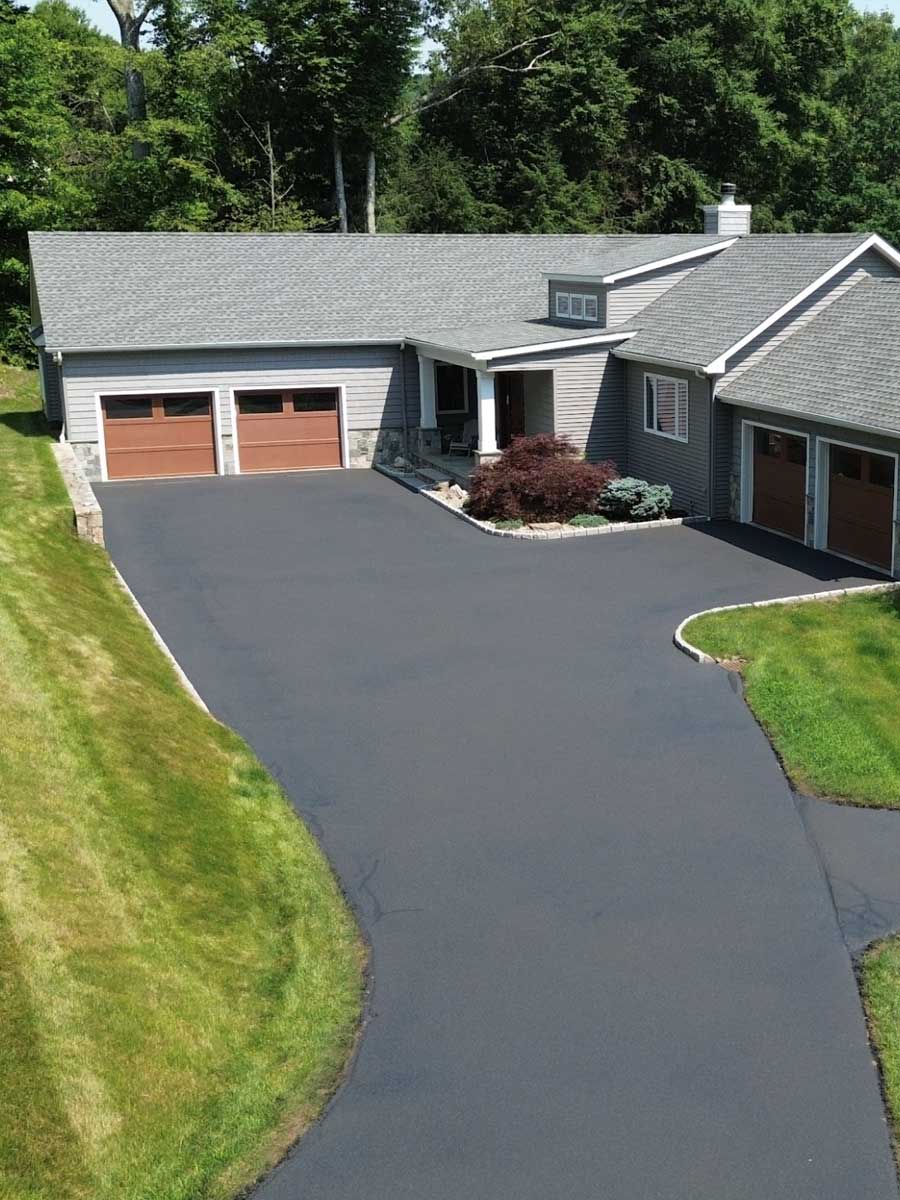 sealcoated-driveway